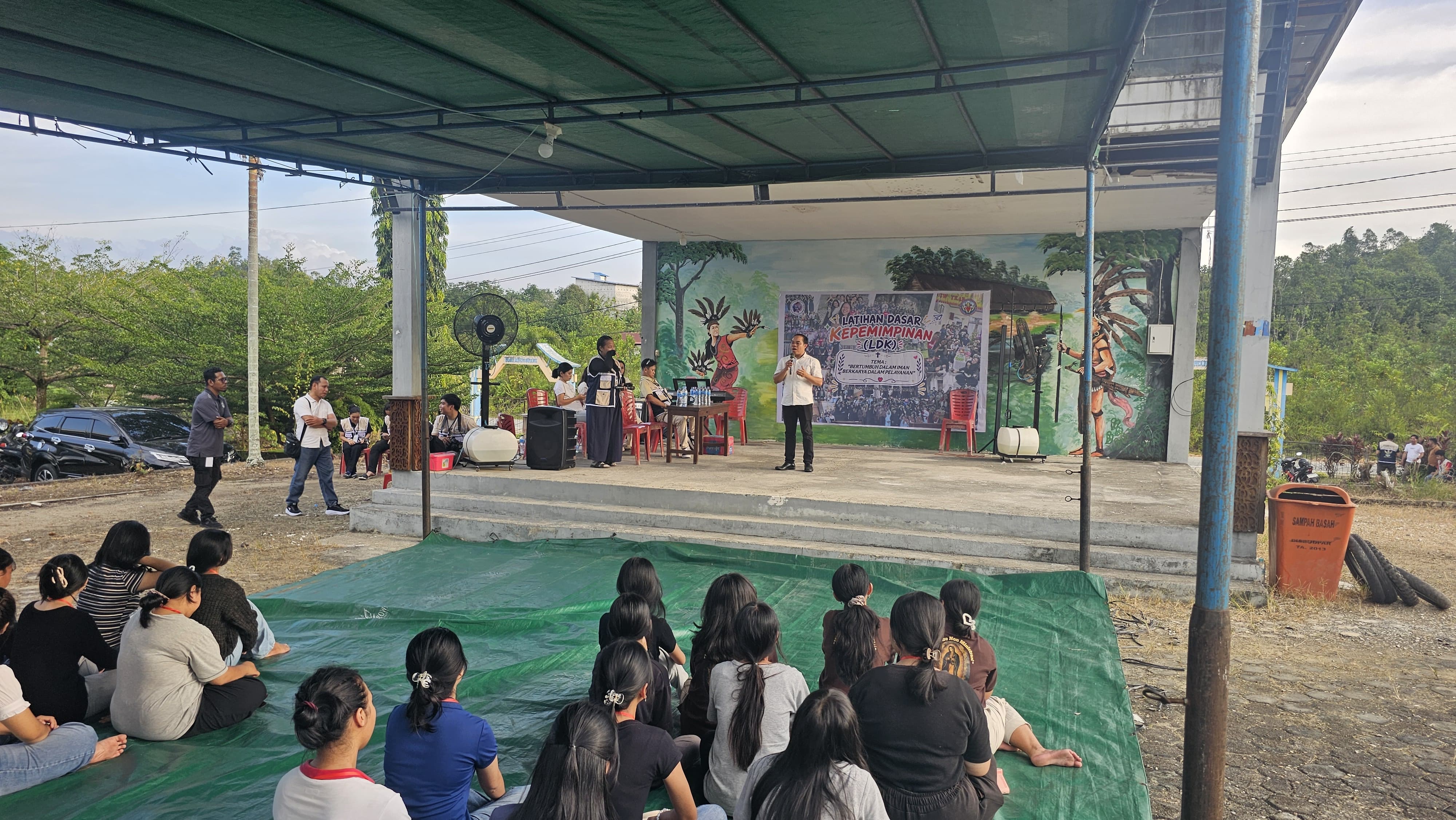 Polsek Sintang Kota Amankan Kegiatan Latihan Dasar Kepemimpinan OMK Keuskupan Sintang