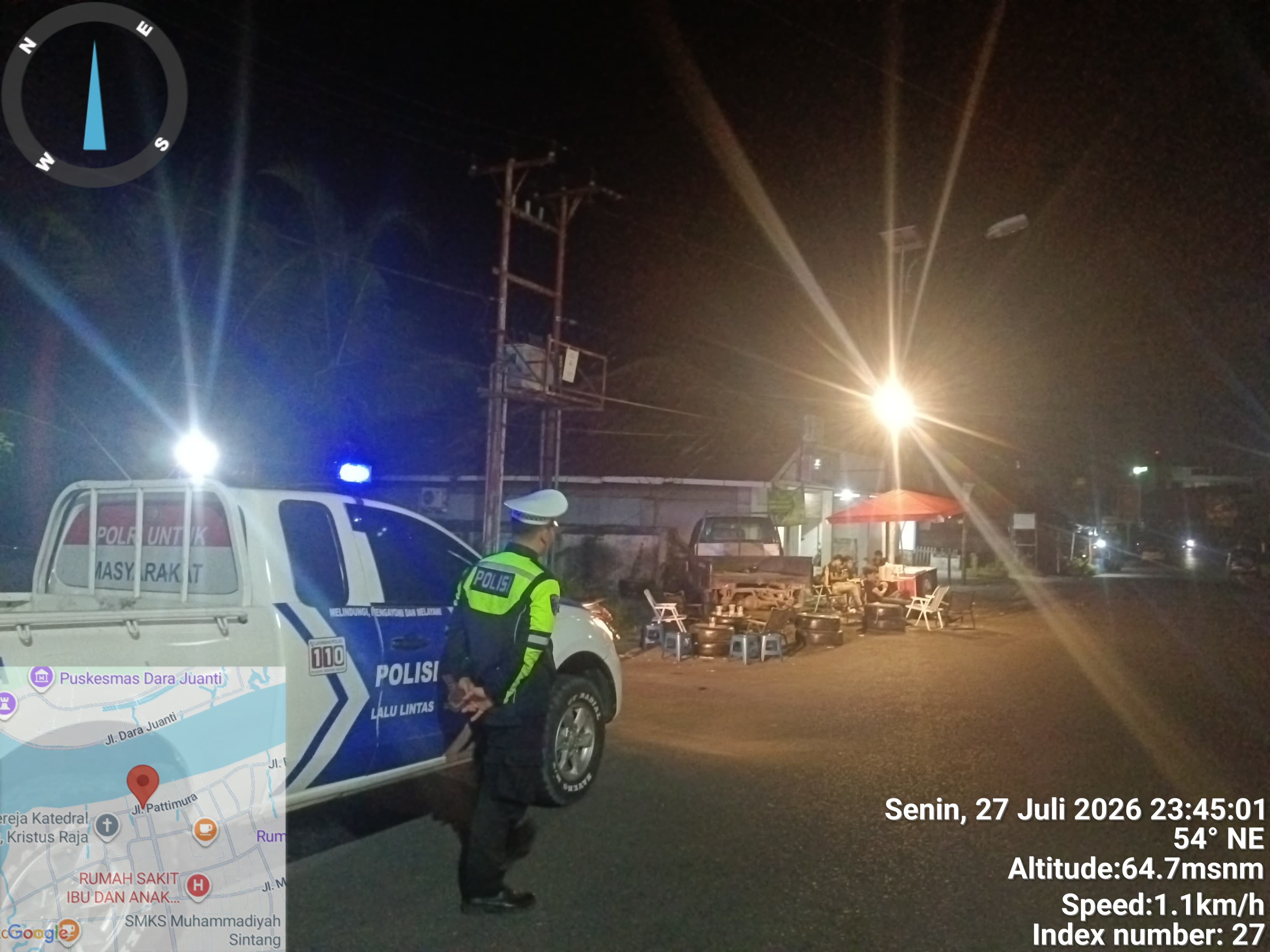 Patroli Malam Satlantas Polres Sintang Tingkatkan Keselamatan Berkendara di Daerah Rawan Laka