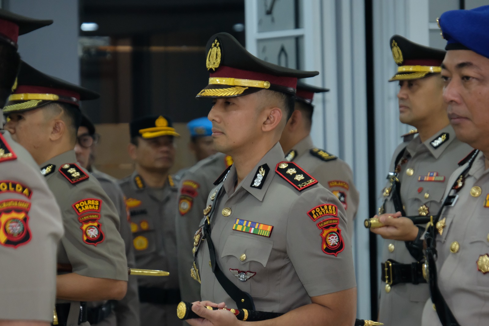 Tongkat Komando Berpindah, Kapolres Sintang Kini Dipimpin AKBP Budi Hartono Sutrisno