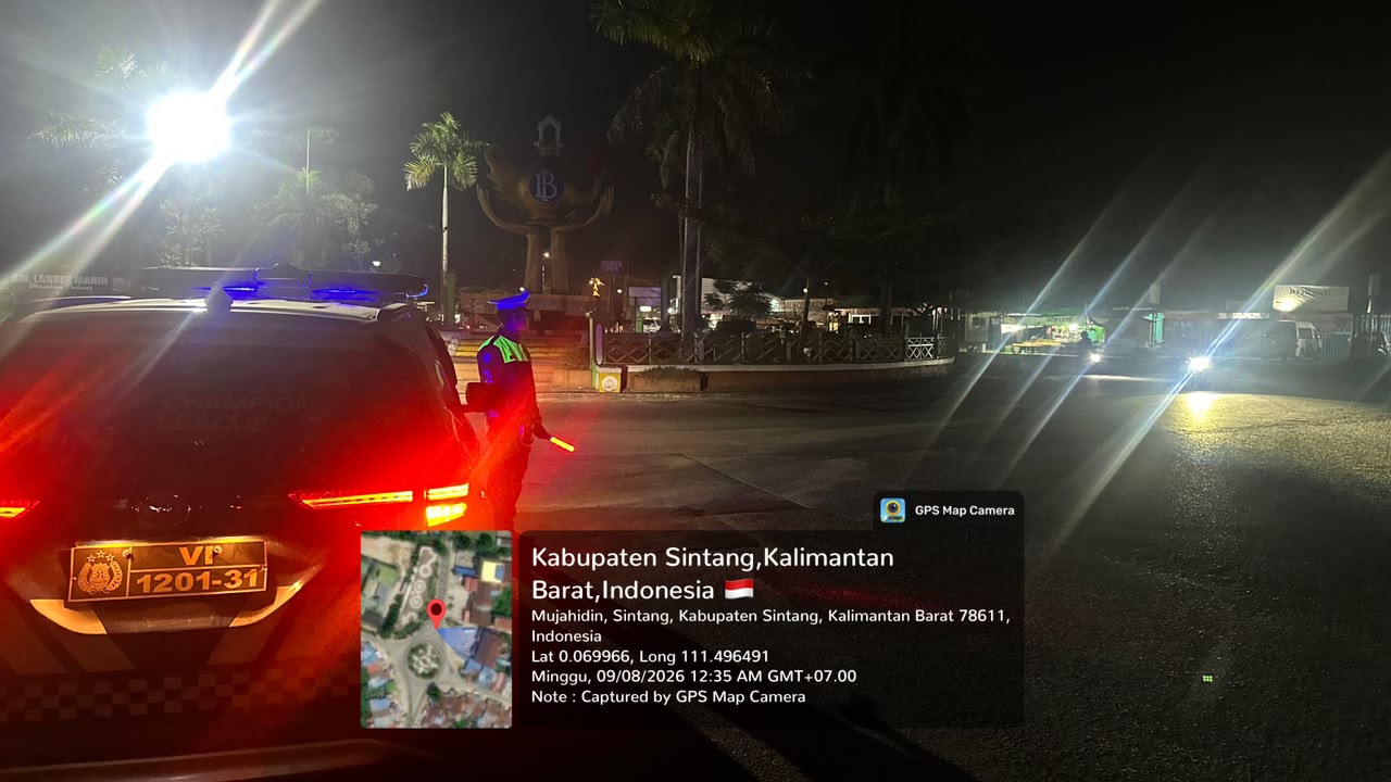 Blue Light Patrol Polres Sintang Intensifkan Pemantauan Jalan Rawan Laka, Wujudkan Kamseltibcarlantas