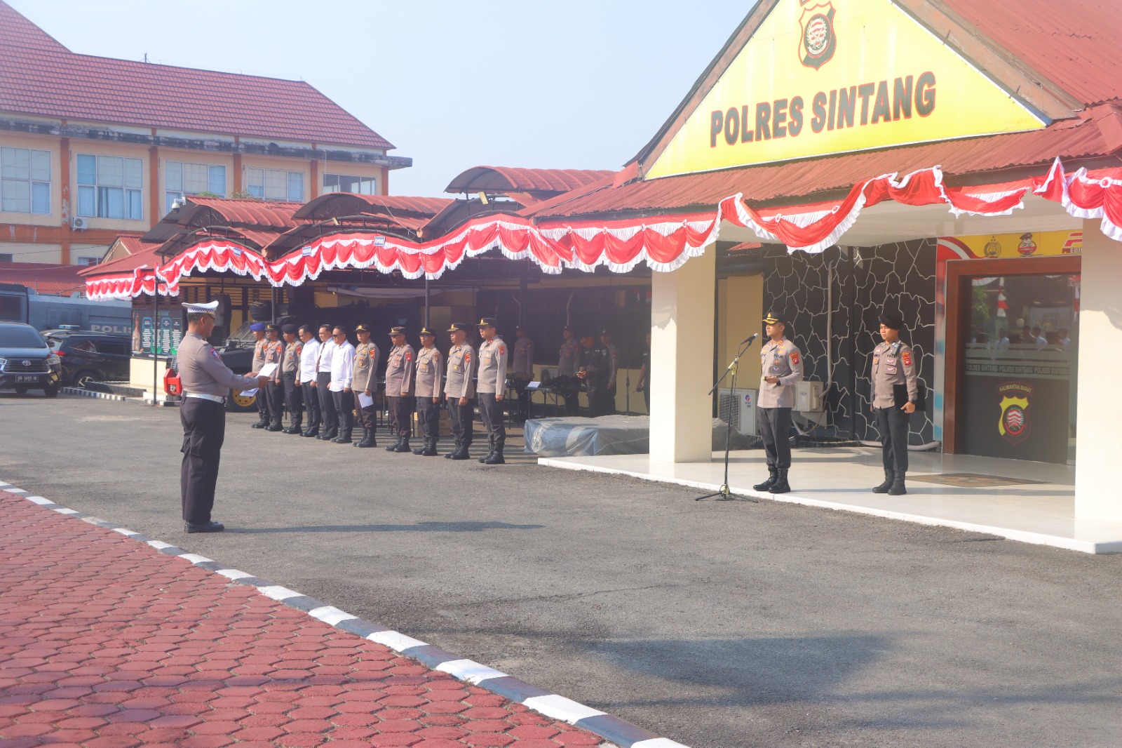 Jam Pimpinan, Kapolres Sintang Tekankan Kedisiplinan Personel