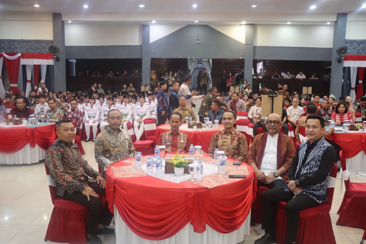 Kapolres Sintang Hadiri Resepsi Kenegaraan HUT ke-81 Kemerdekaan RI
