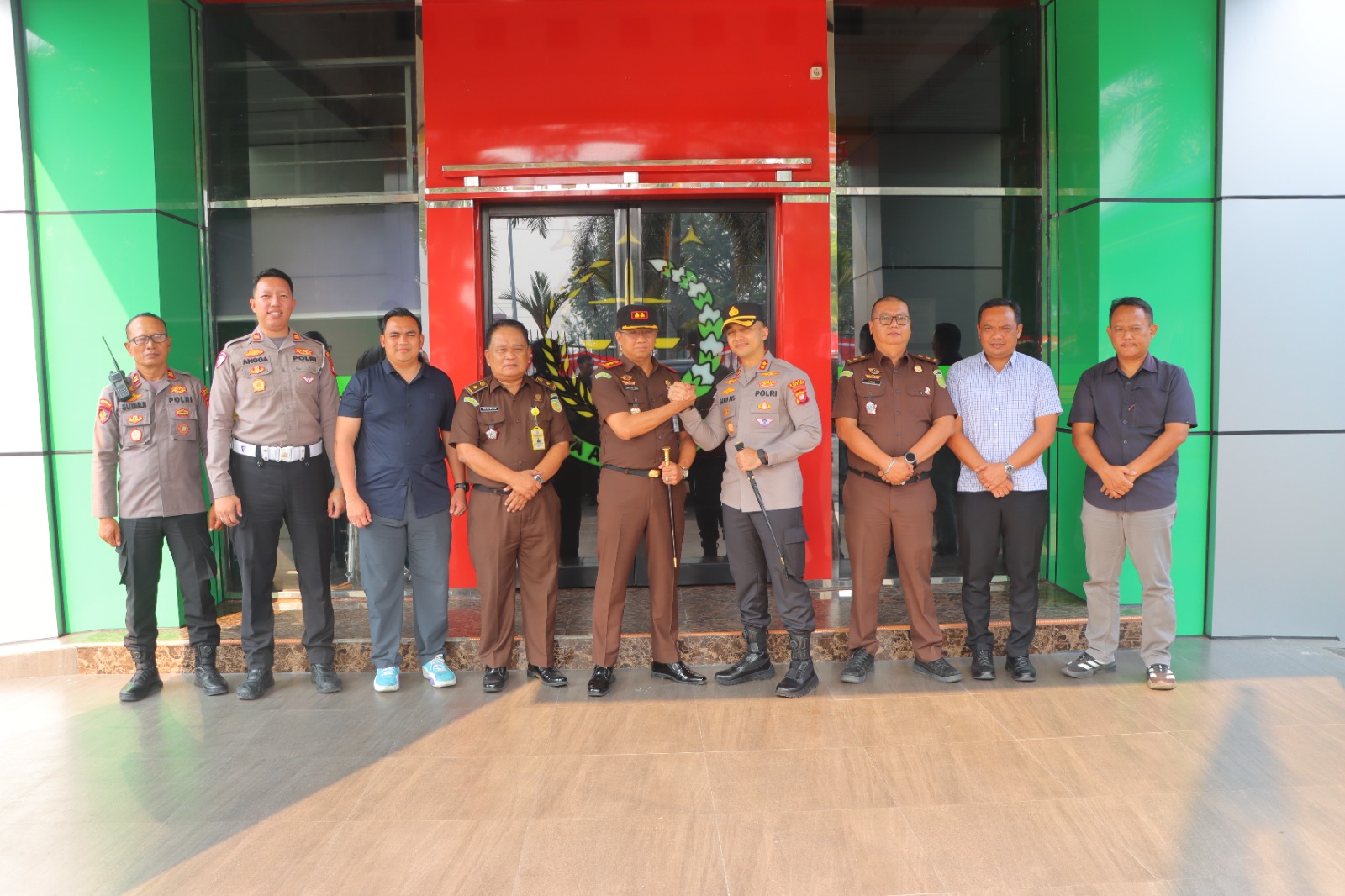 Kapolres Sintang Silaturahmi dengan Kajari, Perkuat Sinergitas Penegakan Hukum