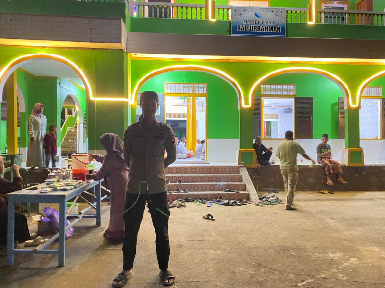 Polsek Serawai Amankan Peringatan Maulid Nabi Muhammad SAW di Masjid Besar Baiturrahman