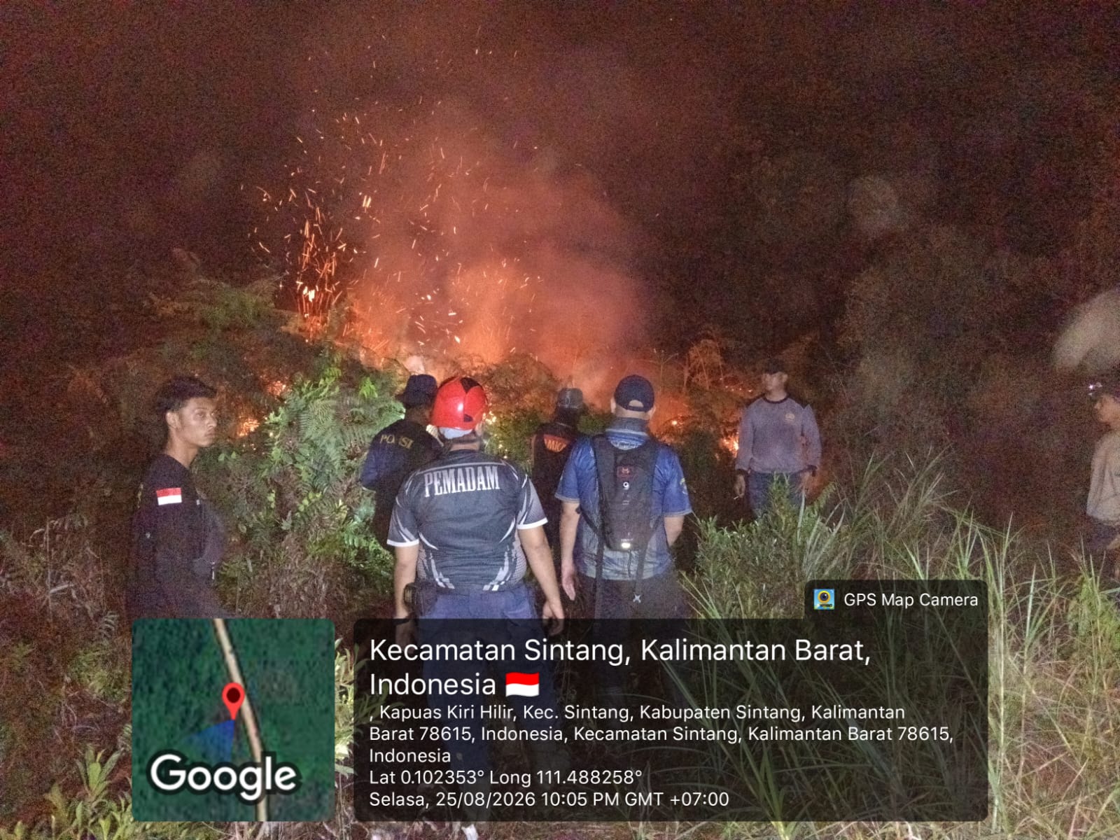 Sat Samapta Polres Sintang Tangani Karhutla di Kapuas Kiri Hilir
