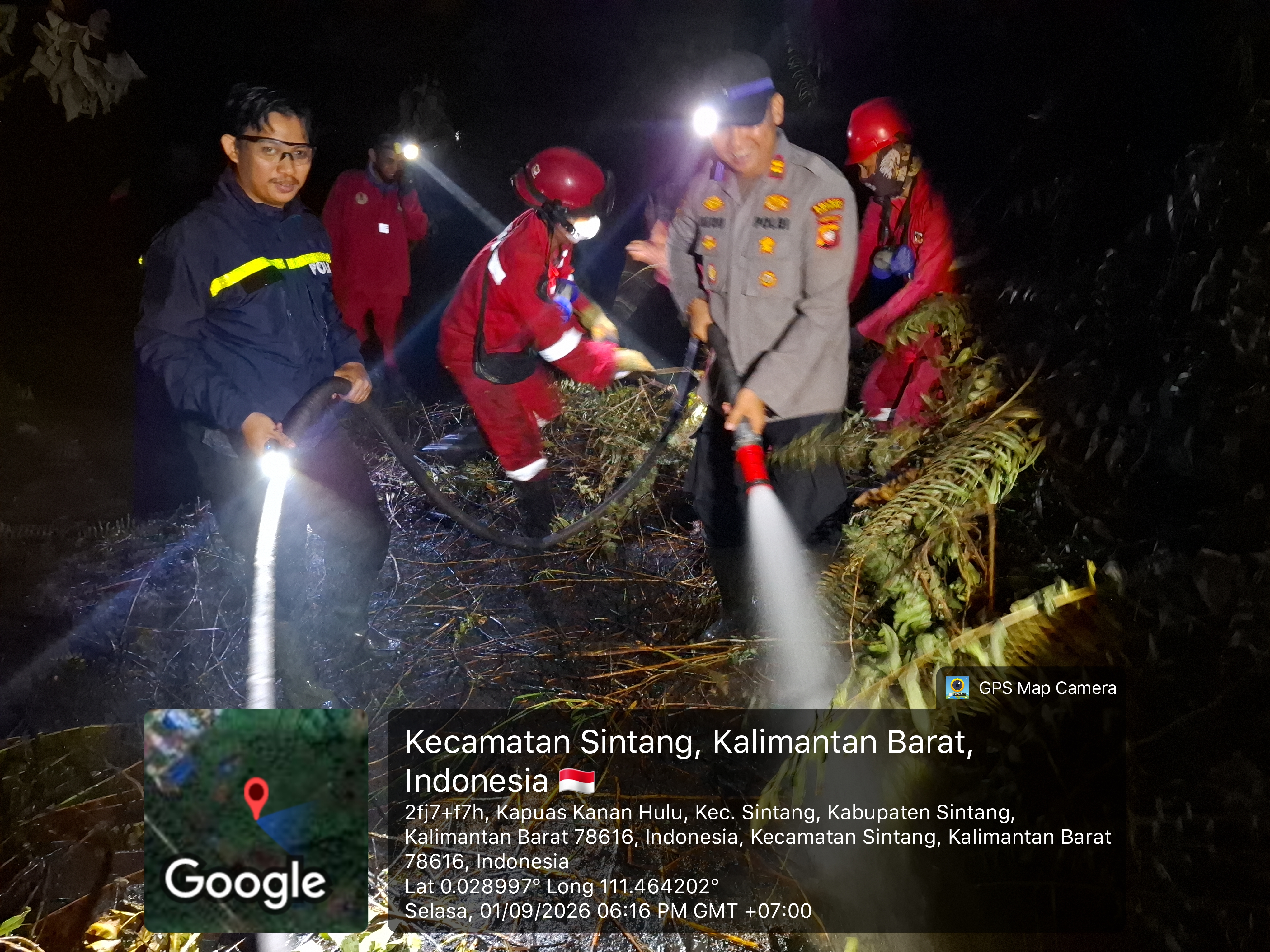 Lokasi Kembali Dilanda Karhutla, Polsek Sintang Kota Bersama Tim Gabungan Bergerak Padamkan Api