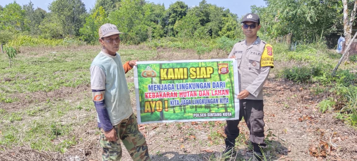 Sat Binmas Polres Sintang Edukasi Warga Cegah Karhutla