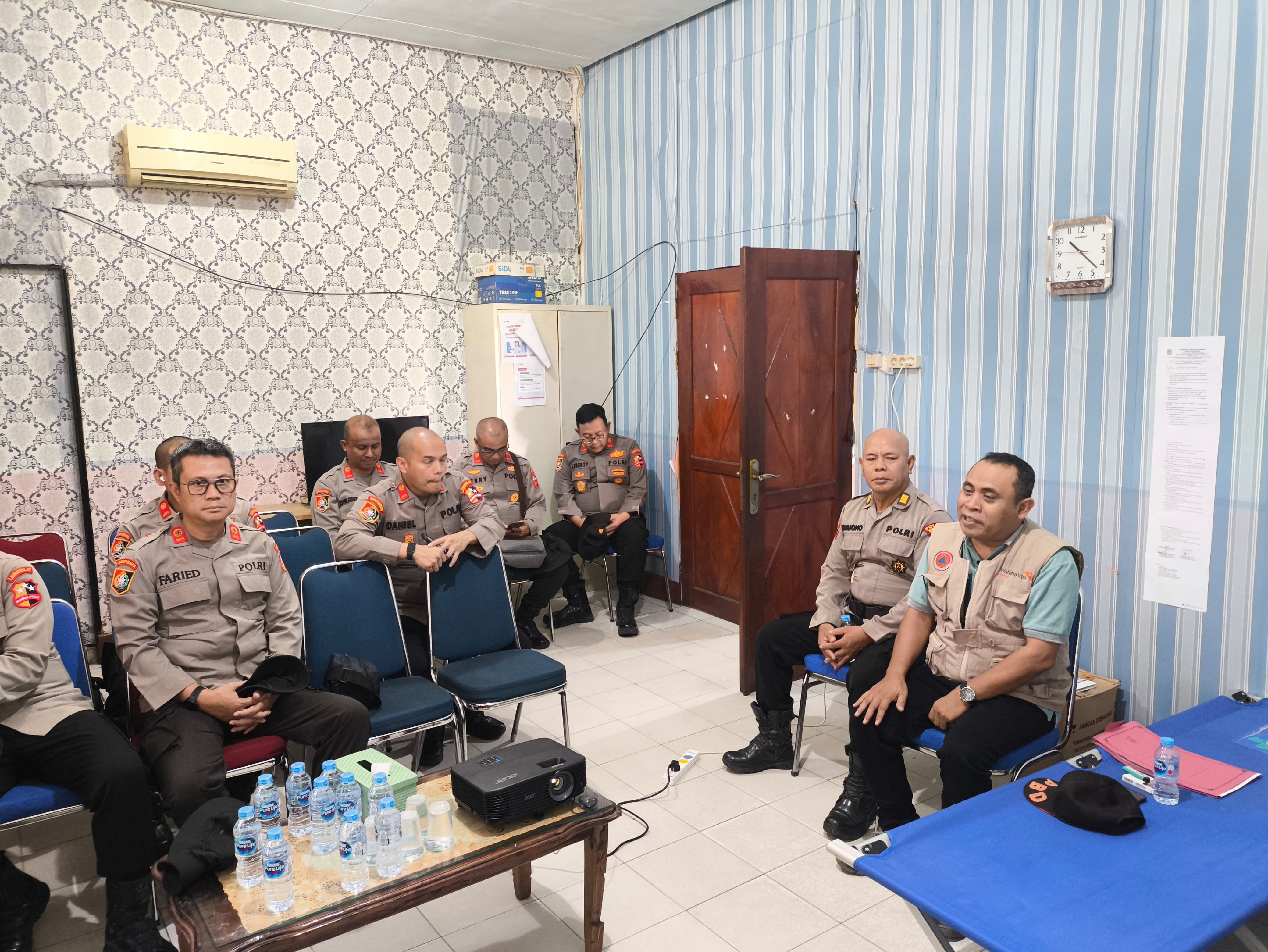 Perkuat Penanganan Karhutla, Tim SPPK Lemdiklat Polri Koordinasi dengan BPBD Sintang