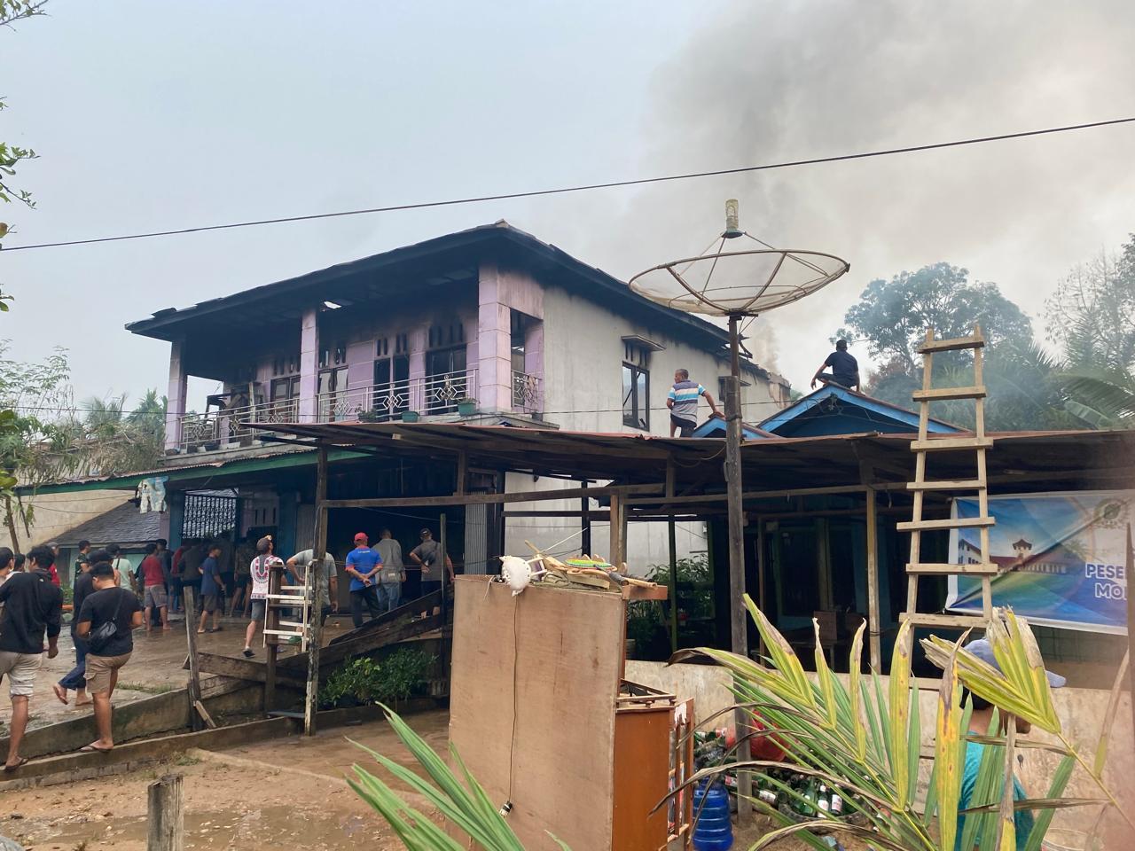 Rumah di Serawai Terbakar, Kerugian Capai Rp200 Juta