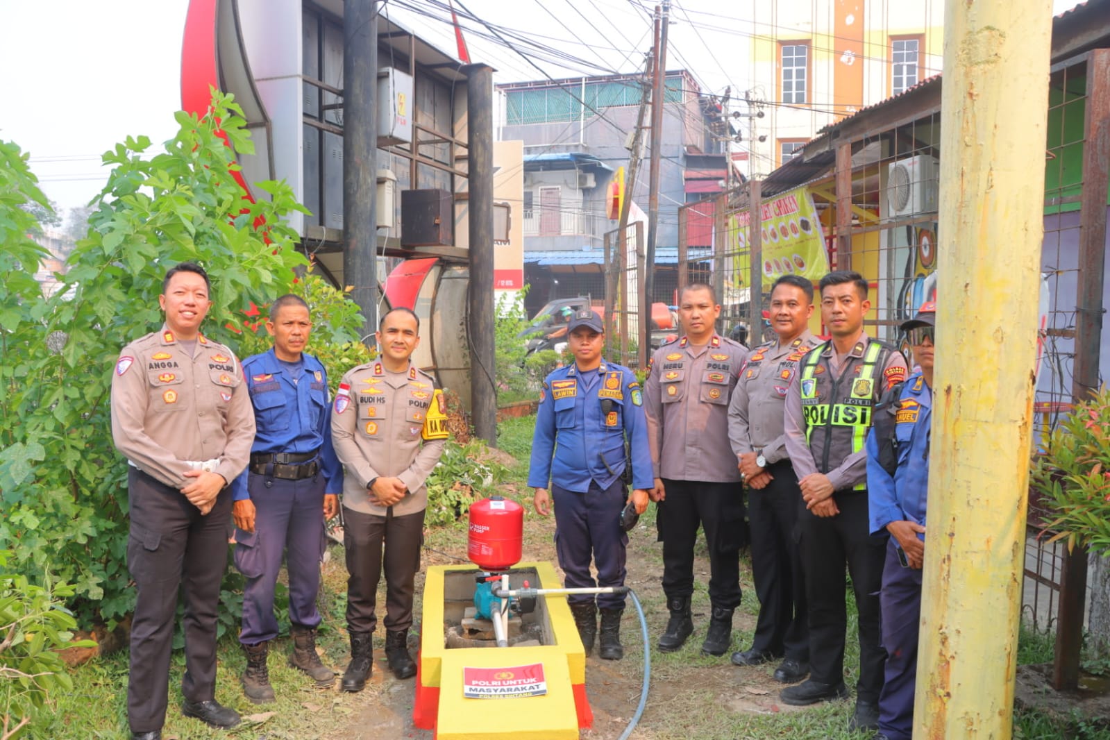 Kapolres Sintang Tinjau Pembangunan Sumur Bor, Salurkan Air Bersih kepada Warga