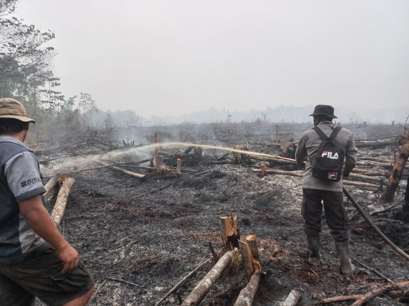 Polsek Ketungau Hilir Verifikasi Hotspot di Batu Ampar, Lahan Terbakar Diperkirakan 3 Hektare