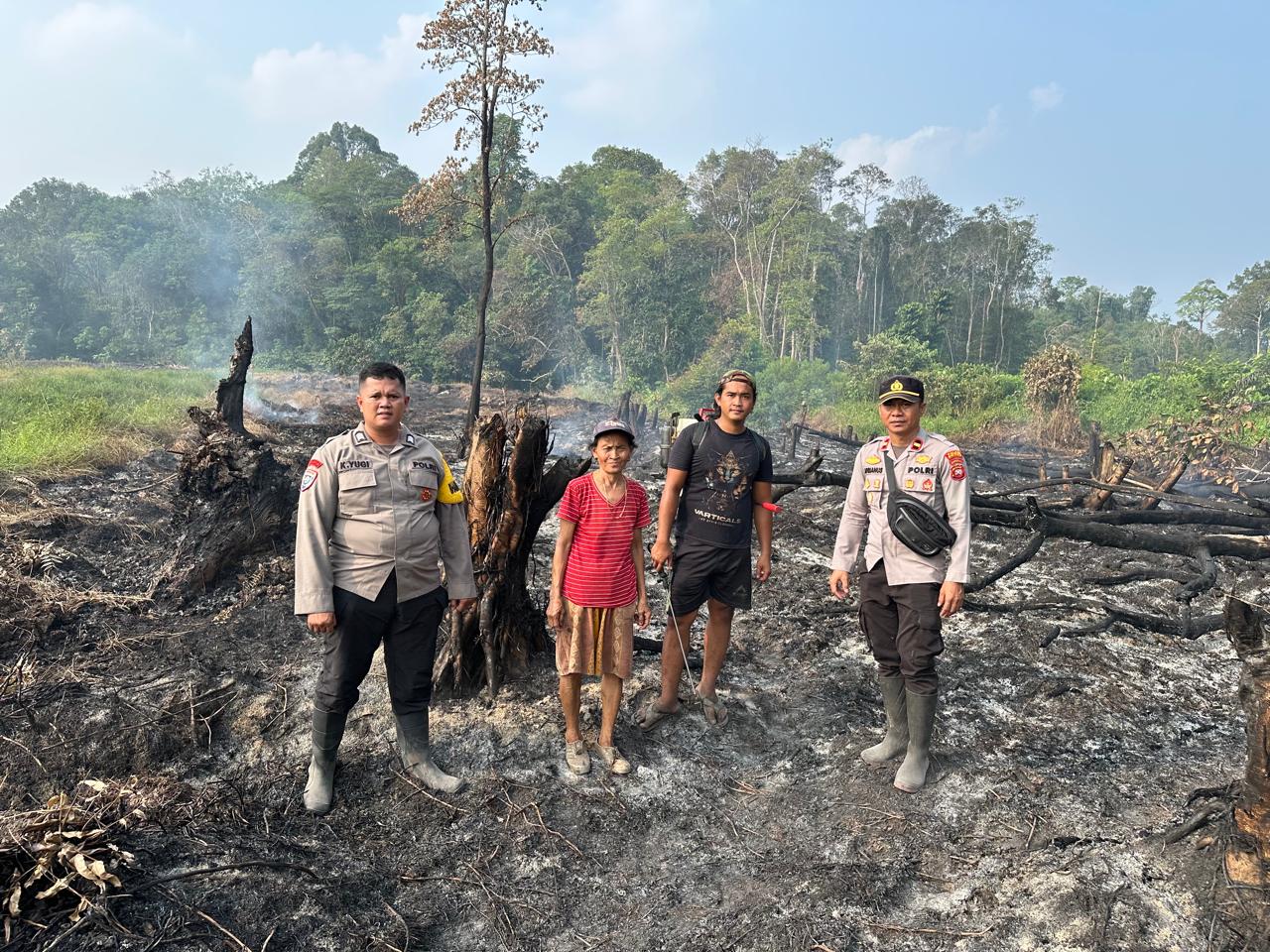 Polsek Sungai Tebelian Cek Titik Hotspot di Desa Lalang Baru